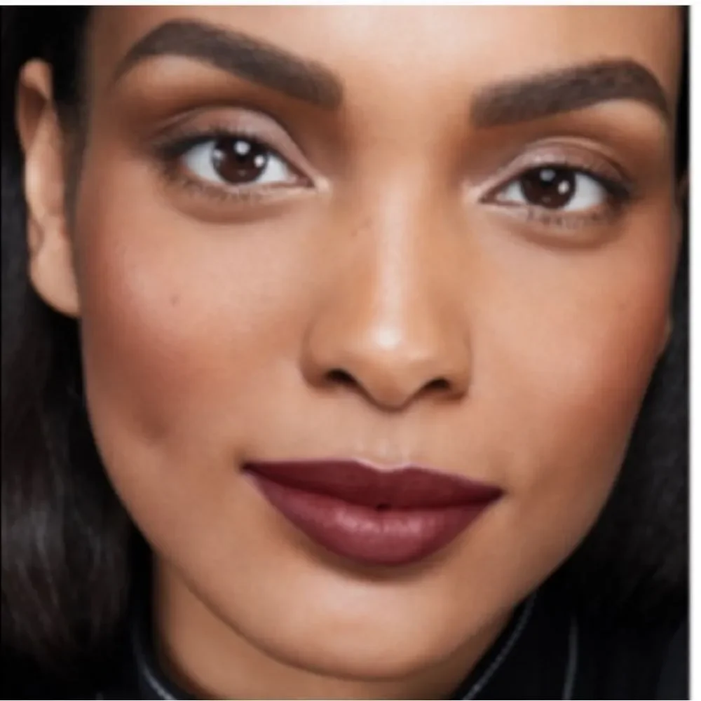 MARY KAY AT PLAY MINI MATTE LIQUID COLOR KIT IN BERRY STRONG AND RED ALERT